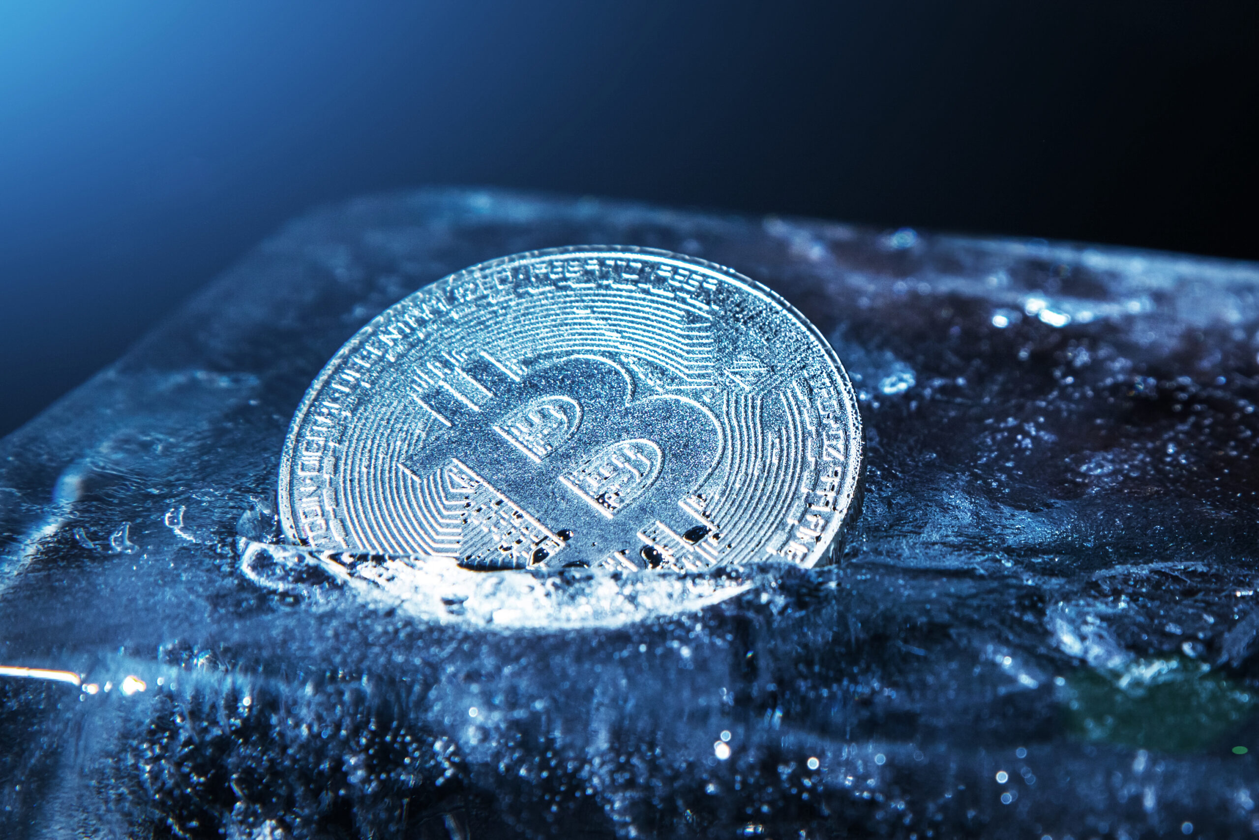 Биткоин в ожидании: возможен ли разворот рынка?