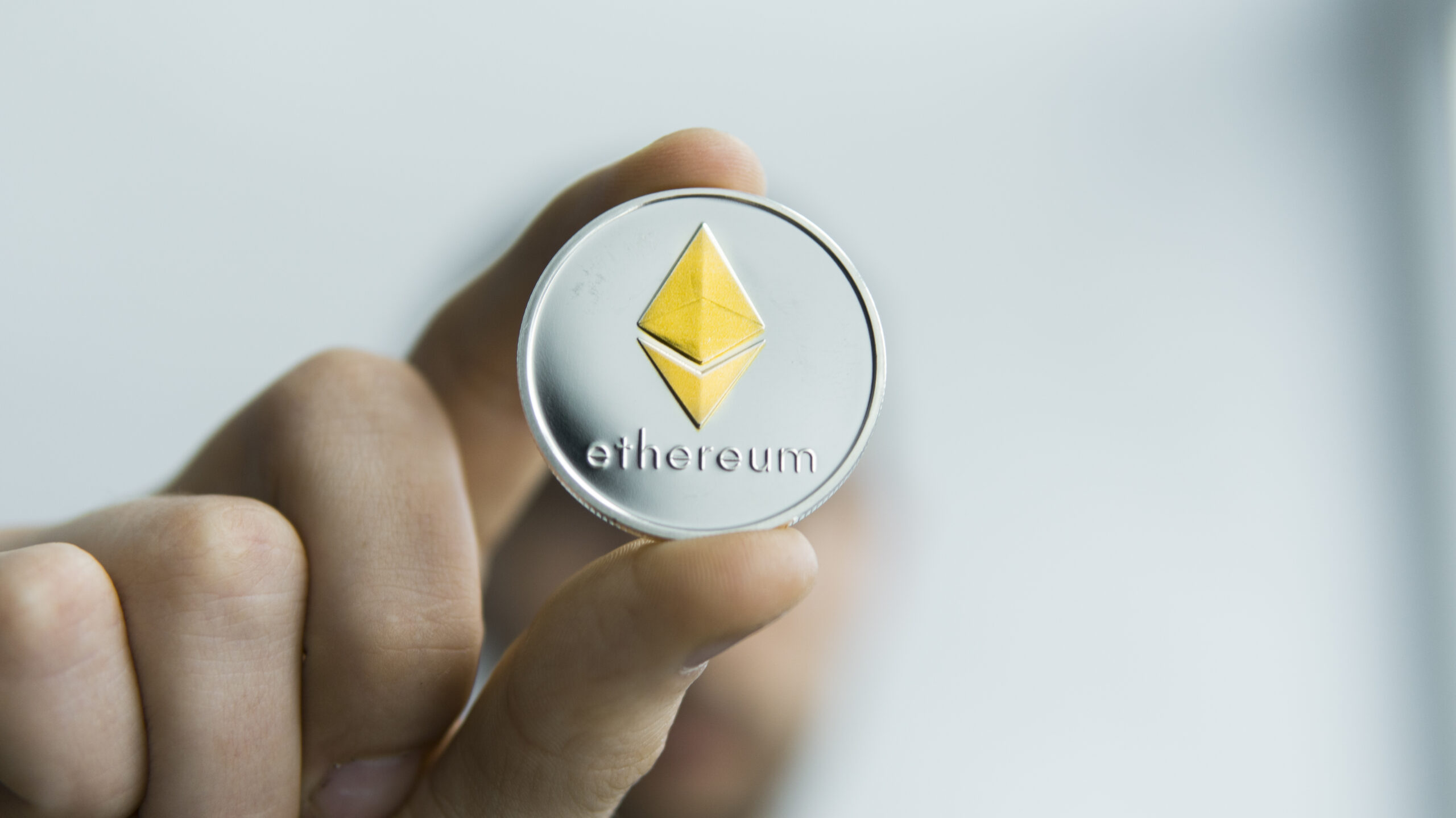 Курс ETH/BTC падает, а эксперты предсказывают возможный рост Ethereum