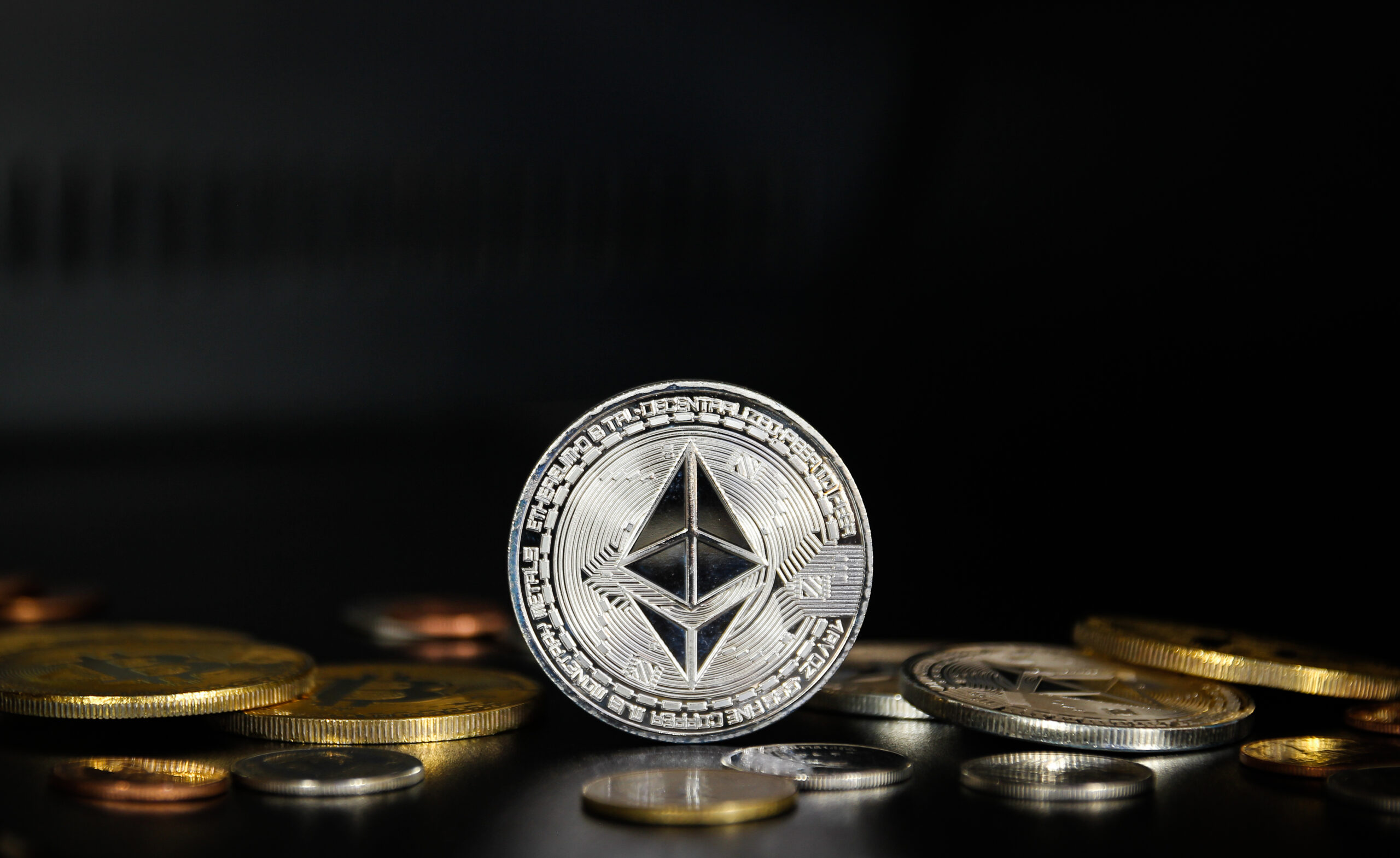 Спящий кошмар: как один кит обвалил биткоин и укрепил Ethereum