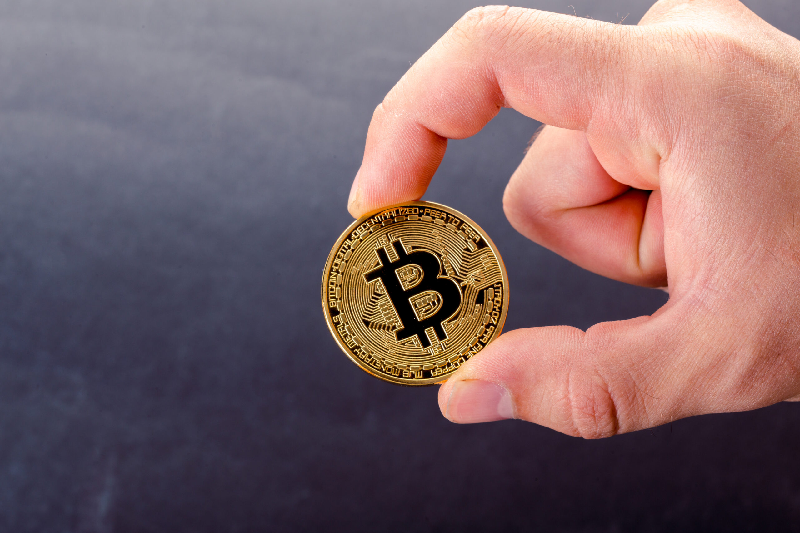 Что ждёт биткоин после заседания ФРС: снижение ставки ≠ рост цены?