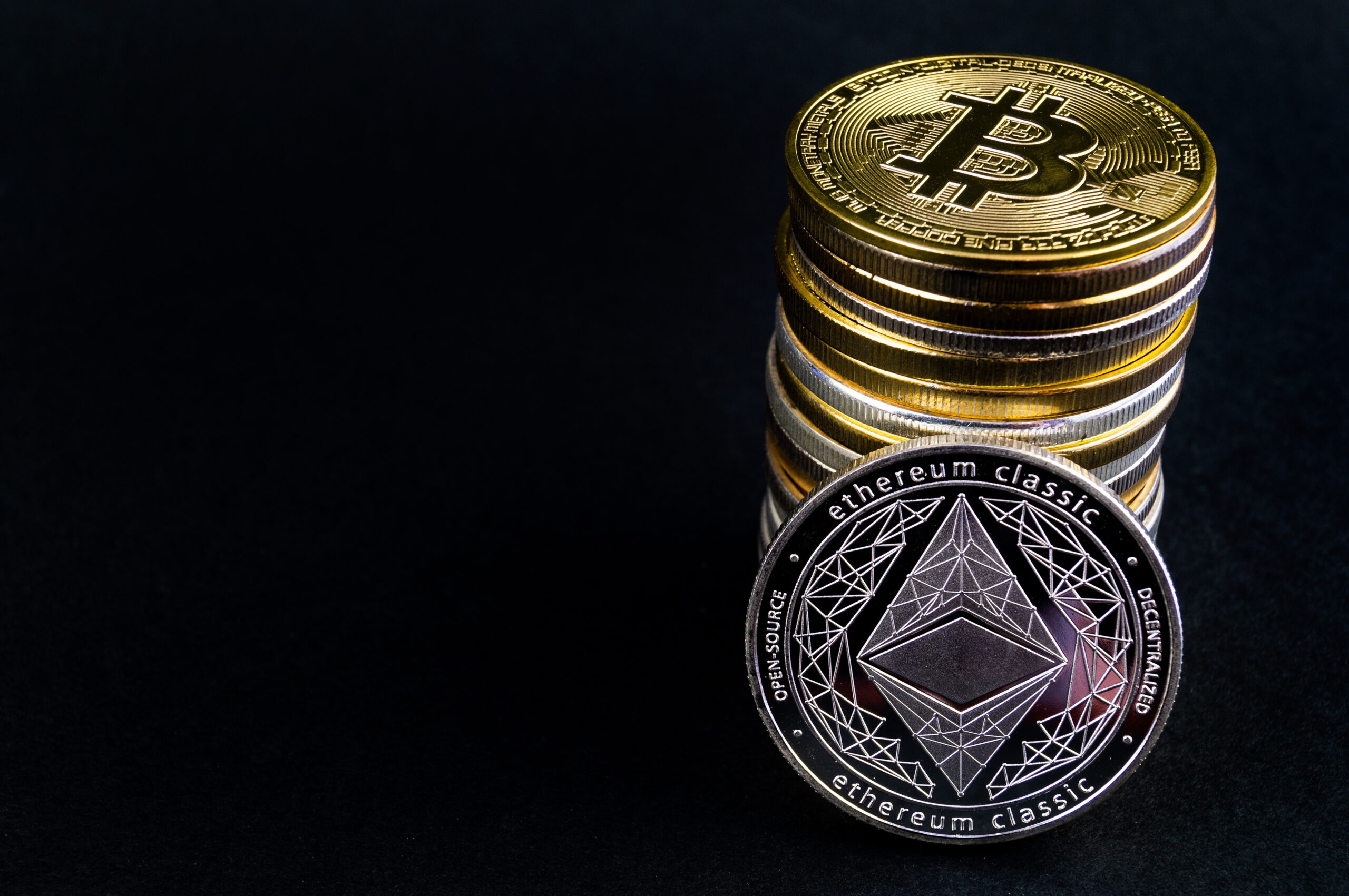 Обострение торговой войны усиливает распродажу: рынок теряет устойчивость