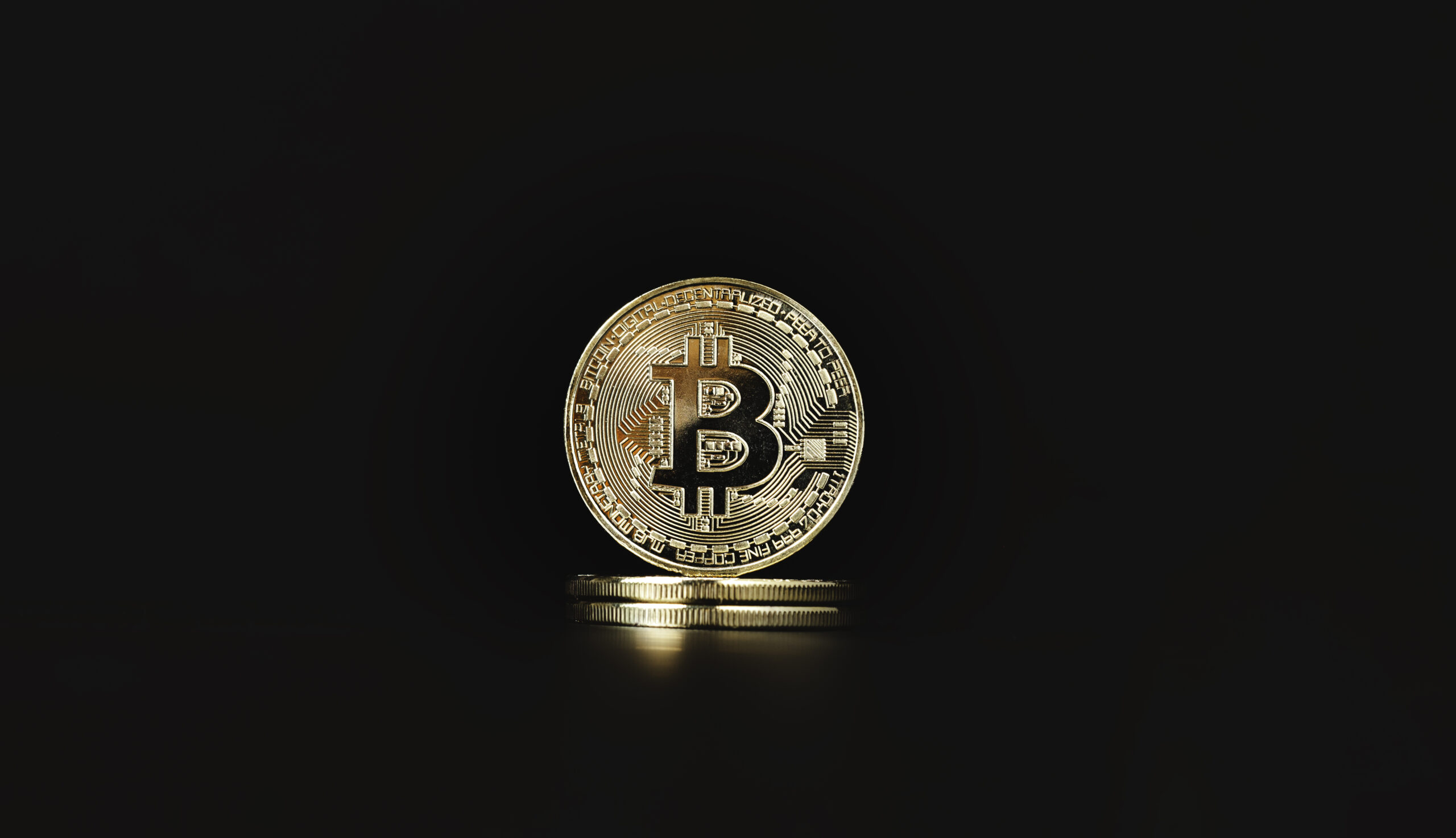 BTC на фоне отрицательного финансирования: шанс на импульс или фаза консолидации?